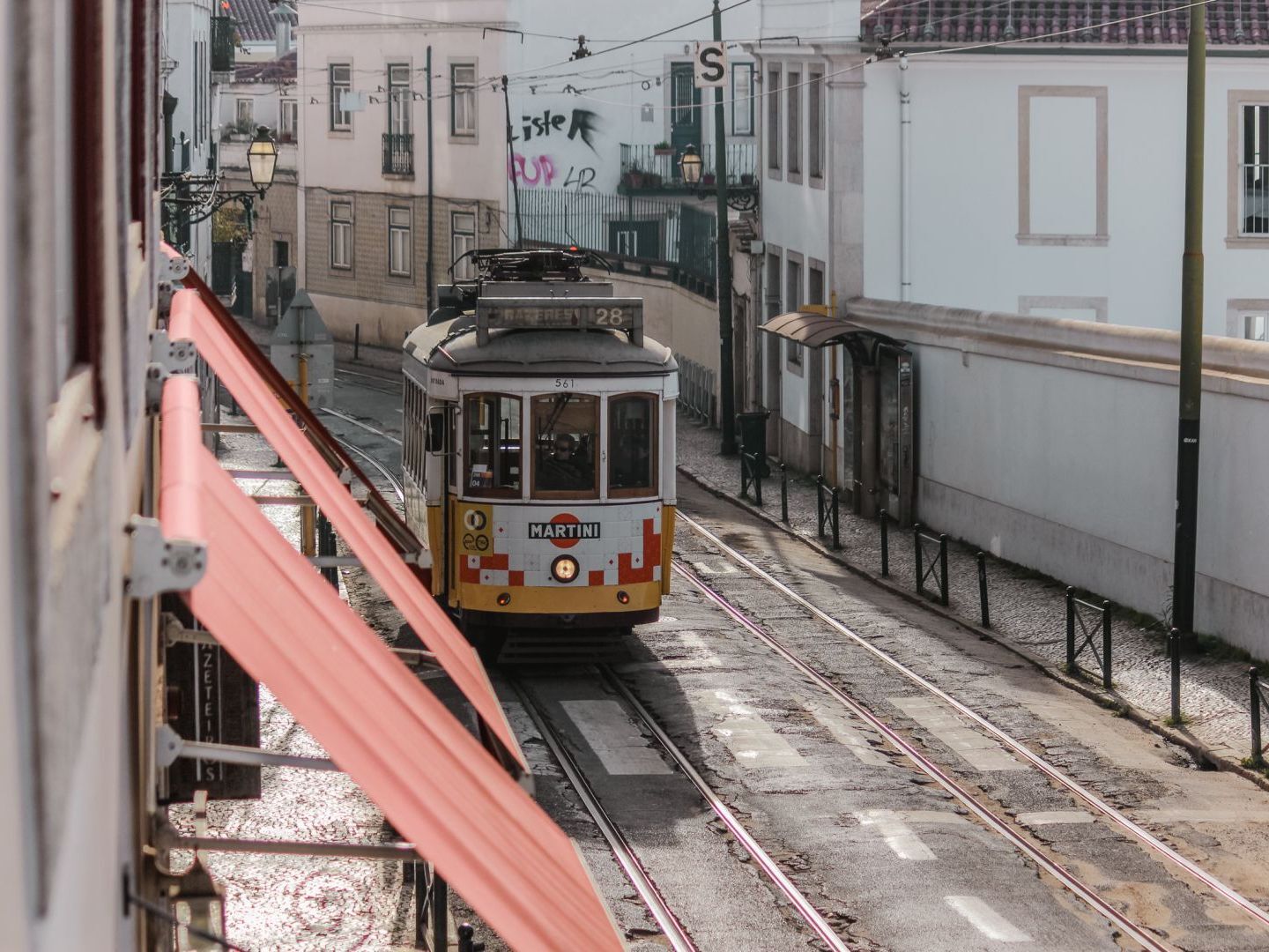 Joivy Elegant 2Br Apt Nearby Tram 28E Stop - Portas Sol Lisboa Екстериор снимка